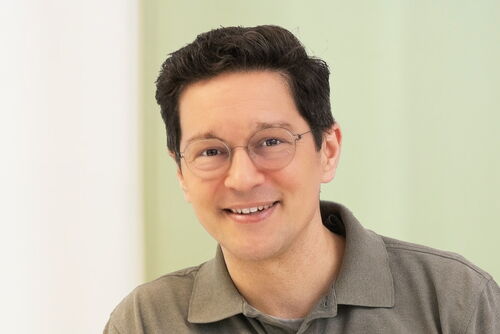 Facharzt für Anästhesiologie Dr. med. Sebastian Weinelt Portrait von Dr. med. Sebastian Weinelt